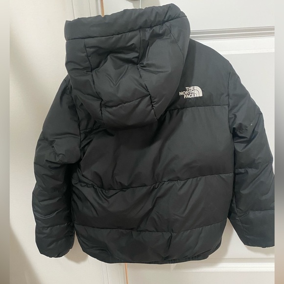 Kids The North Face Moondoggy water repellent down jacket. - Picture 4 of 7